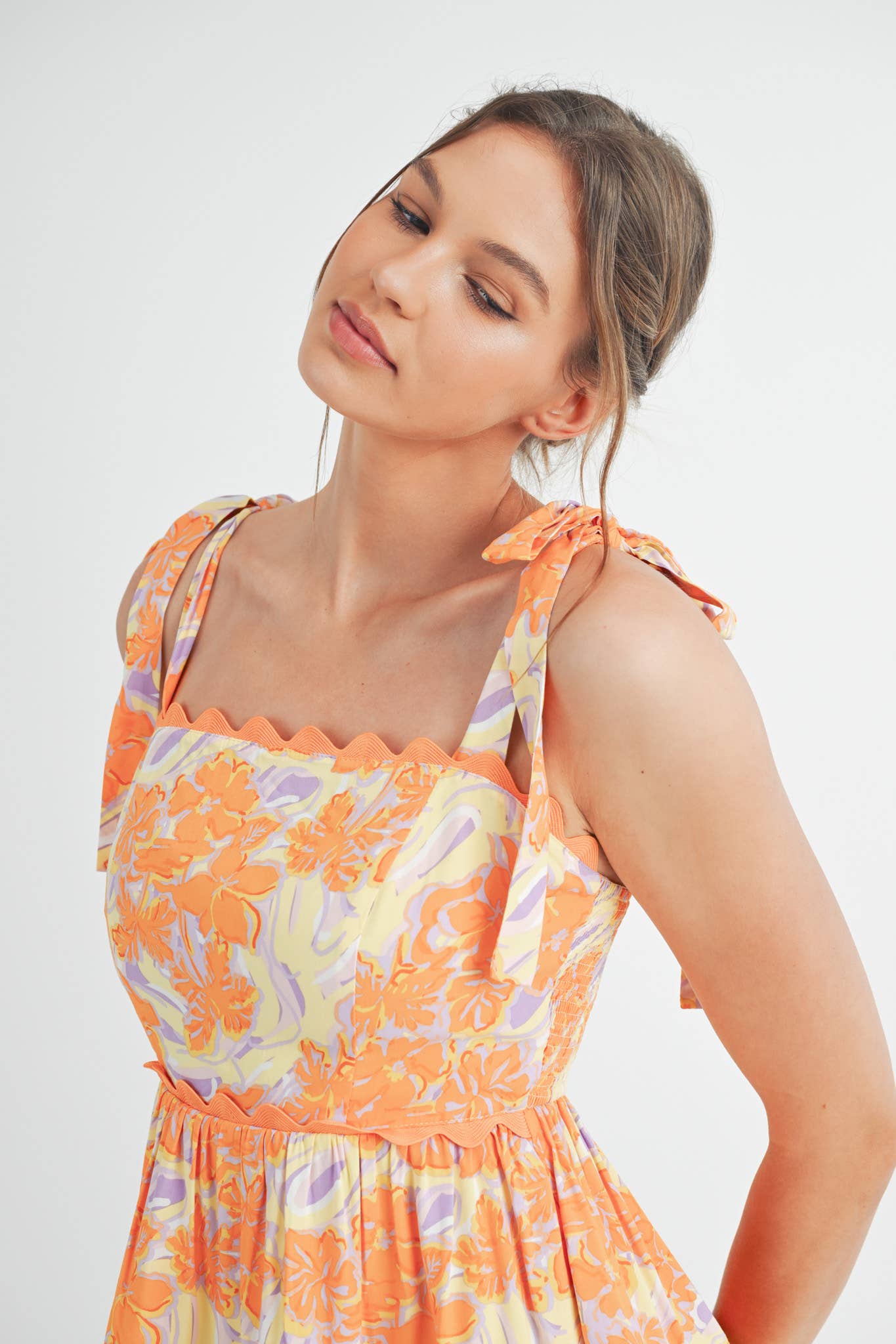 EXCLUSIVE PRINT FLORAL TIERED SCALLOP TRIM MINI DRS