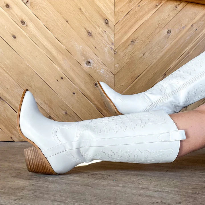 CORKY'S HOWDY BOOTS