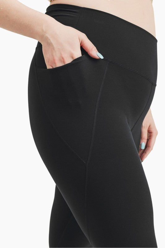 Curvy Tapered Band Essential High Waist Leggings