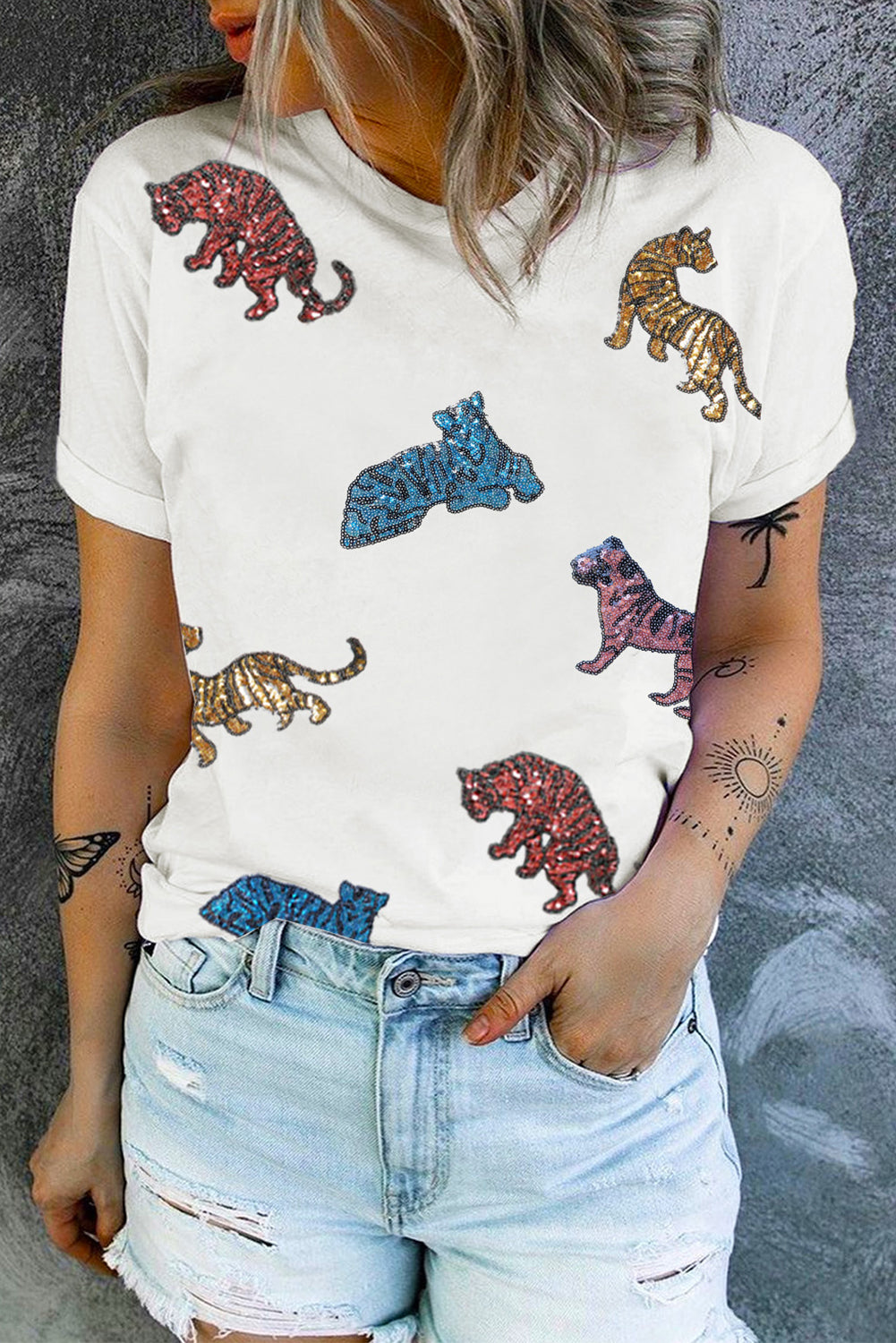 White Sequin Tiger Patch Graphic Round Neck T Shirt