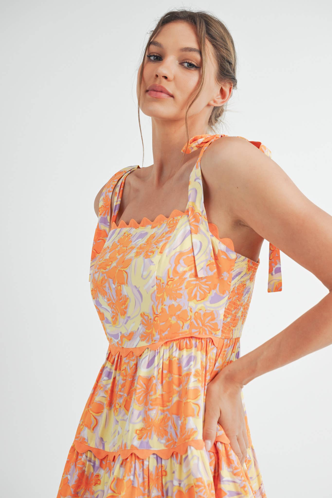 EXCLUSIVE PRINT FLORAL TIERED SCALLOP TRIM MINI DRS