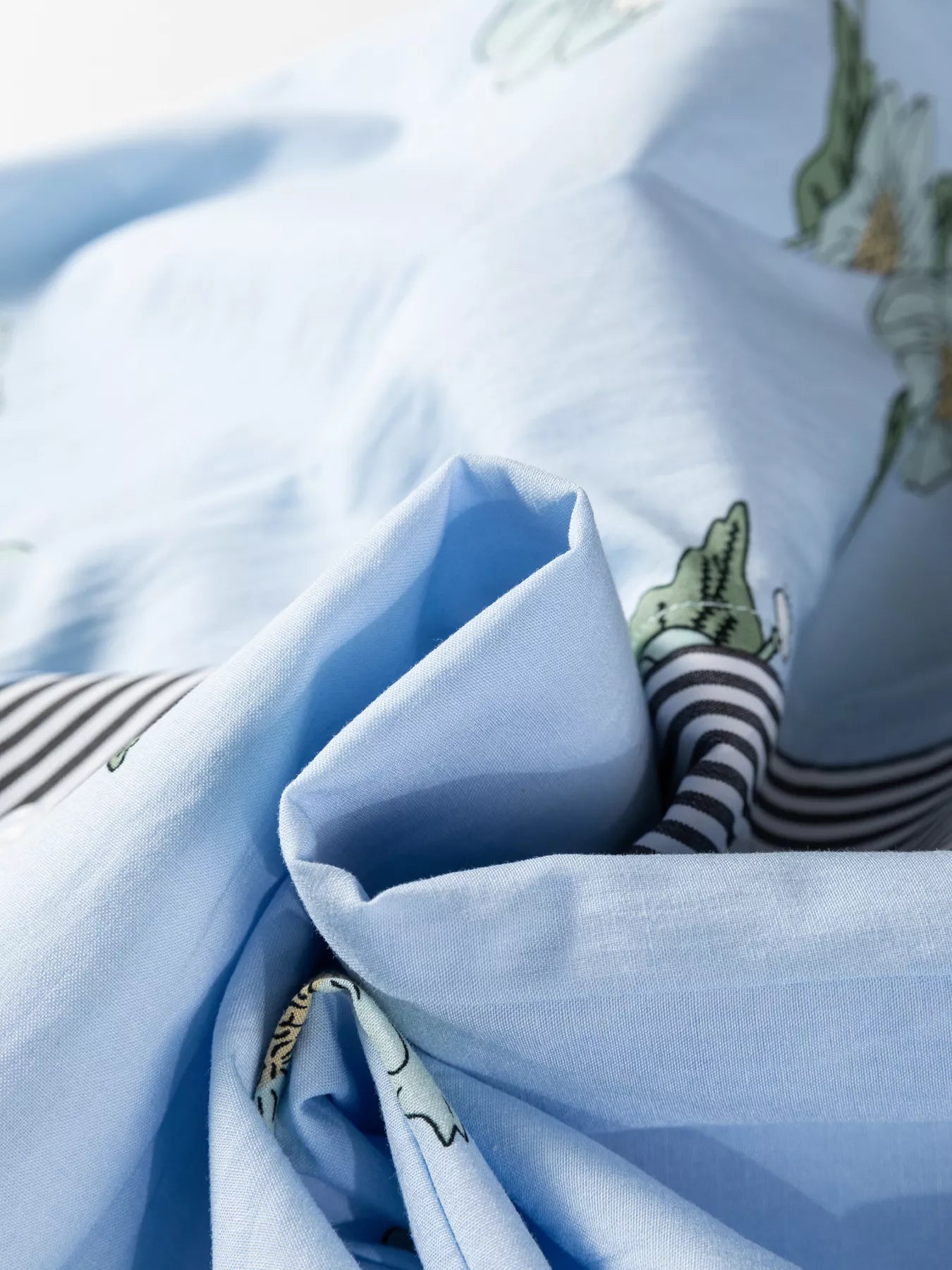 ede1f9aa1041436b9c71ff2425d87bd9-Max-Origin