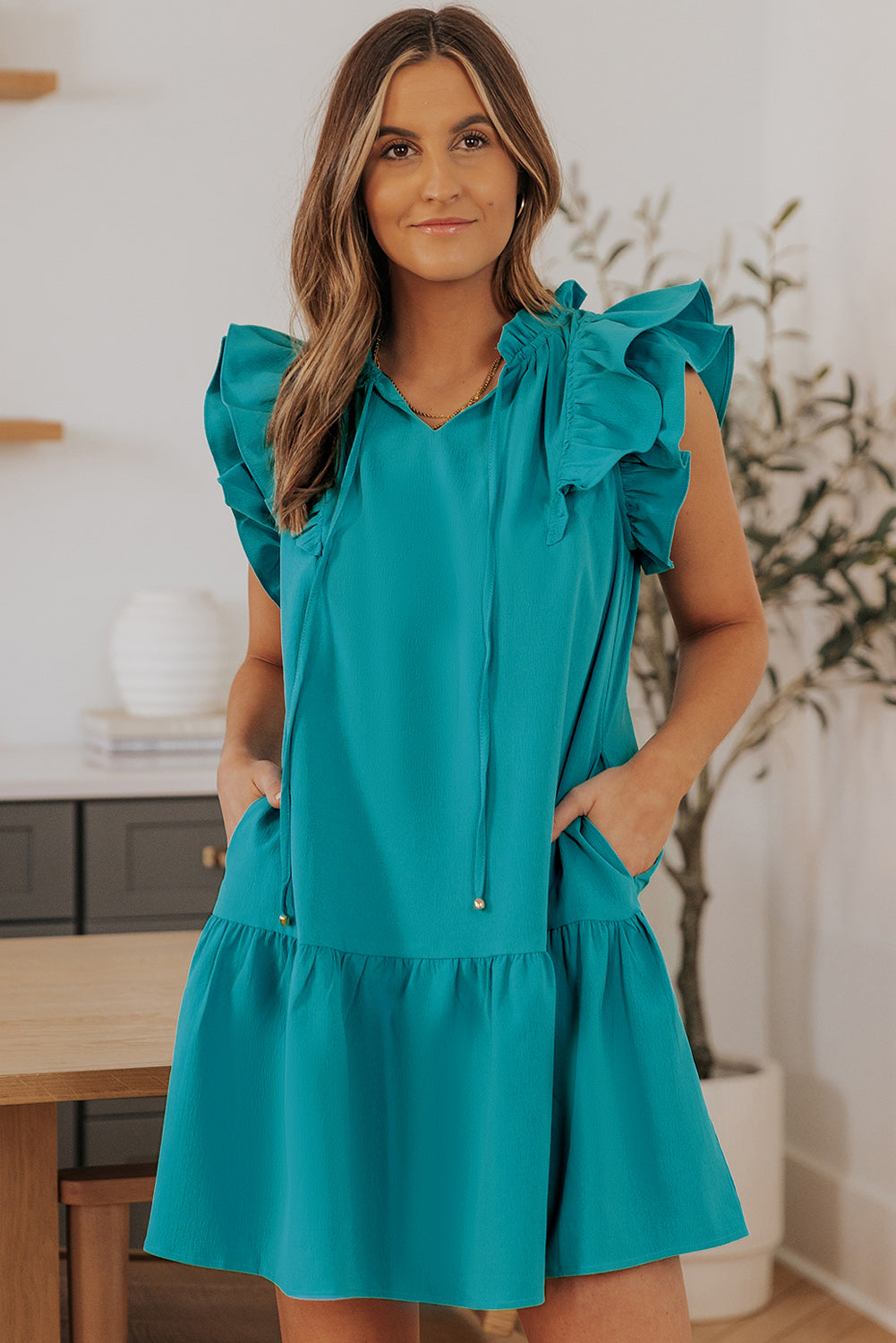 Green Tiered Ruffled Drawstring V Neck Short Dress With Pockets